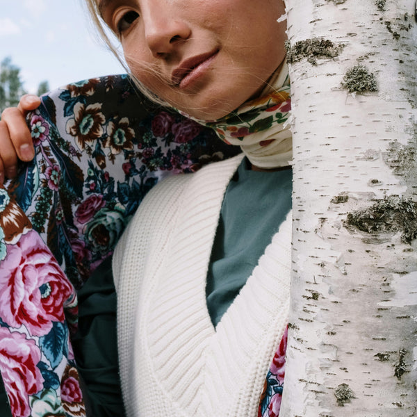 Handloom or Powerloom? How to Tell the Difference with Just a Touch